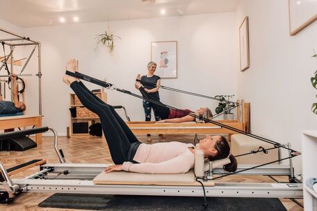 What is the difference between Reformer Combo Pilates, Studio Pilates and Mat  Pilates classes - and which one is right for me? - Mountain Pilates Bright
